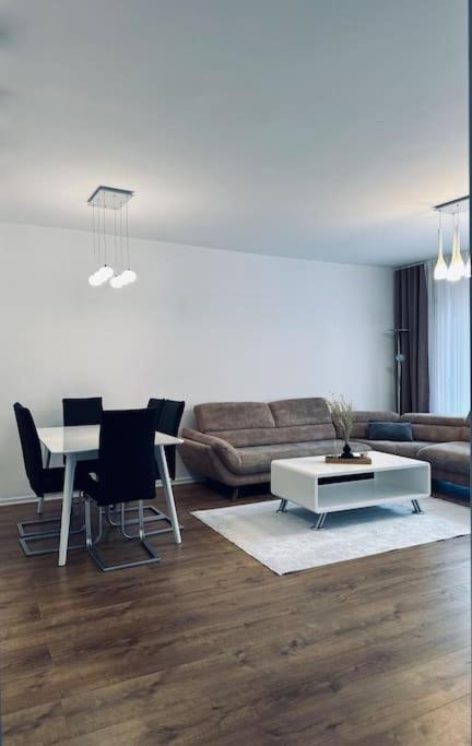 Priam Apartment Pristina Eksteriør billede
